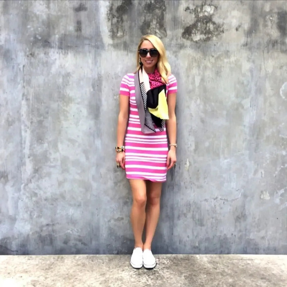 Old Navy Dresses & Skirts - Old Navy Striped Summer Dress - Small